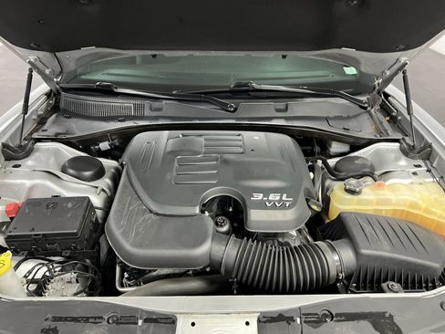 Used 2021 Dodge Charger SXT w/ Blacktop Package image 97