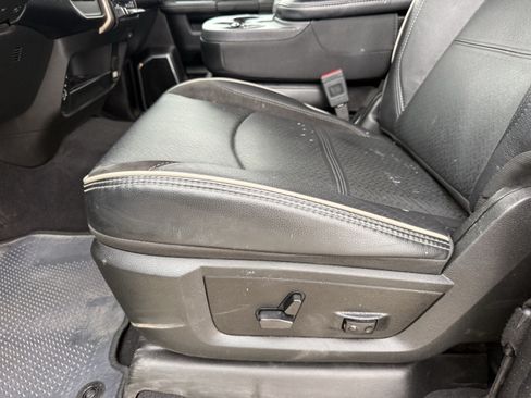 Used 2024 RAM 2500 Laramie w/ Safety Group AWD/4WD image 29