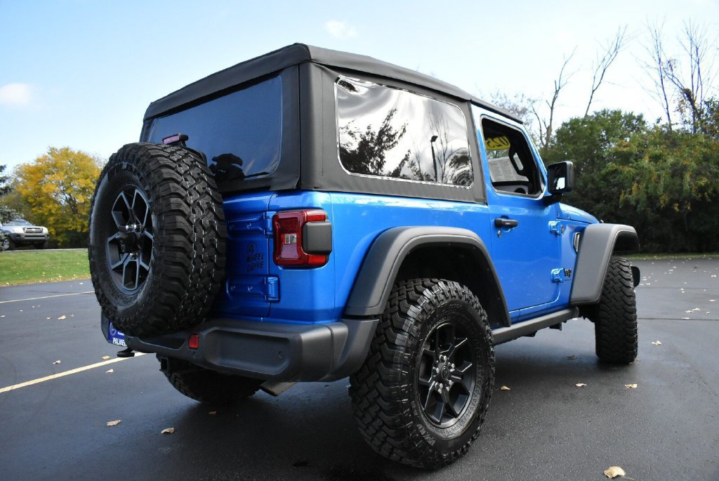 Used 2025 Jeep Wrangler Sport AWD/4WD image 7