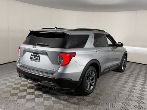Used 2023 Ford Explorer XLT w/ Equipment Group 202A AWD/4WD image 6
