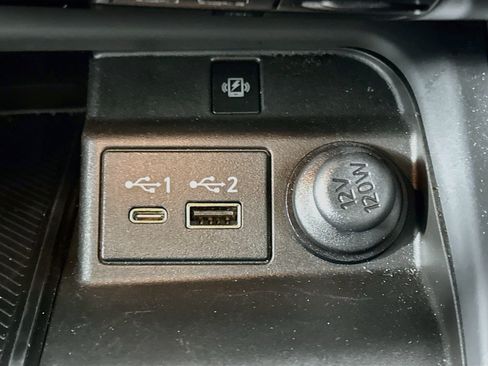 Used 2023 INFINITI QX50 Luxe FWD image 25