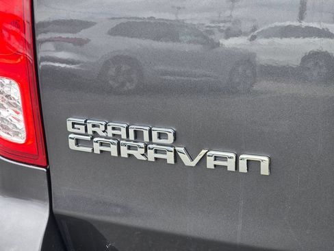 Used 2019 Dodge Grand Caravan GT FWD image 12