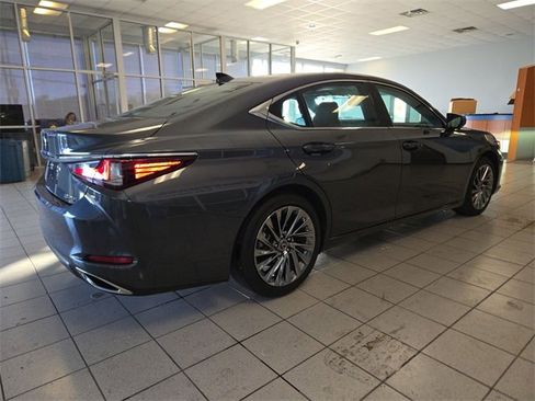 Used 2025 Lexus ES 350 Ultra Luxury image 8