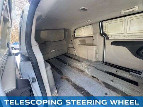 Used 2014 RAM C/V Tradesman FWD image 32