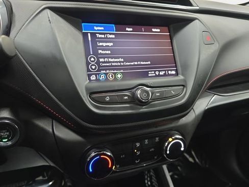 Used 2022 Chevrolet TrailBlazer RS FWD image 19