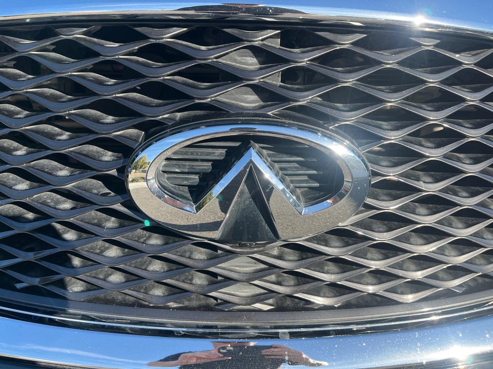 Used 2017 INFINITI QX80 4WD w/ Deluxe Technology Package image 23