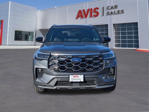 Used 2025 Ford Explorer Platinum w/ LUX Leather Package image 10