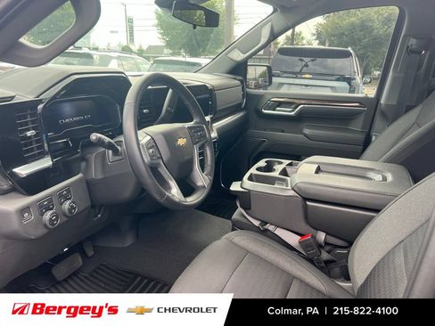 Certified 2023 Chevrolet Silverado 1500 LT AWD/4WD image 9