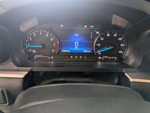 Used 2022 Ford Explorer XLT w/ Equipment Group 202A AWD/4WD image 16