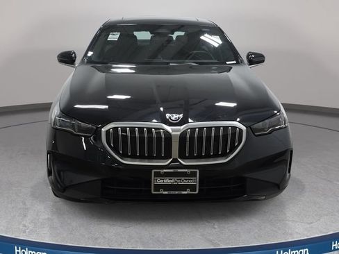 Certified 2024 BMW 530i xDrive w/ Convenience Package AWD/4WD image 2