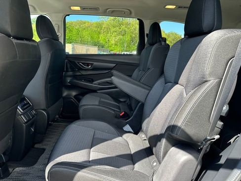 Certified 2024 Subaru Ascent Premium w/ Convenience Package image 17