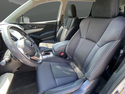 Used 2022 Subaru Ascent Premium w/ Convenience Package AWD/4WD image 9