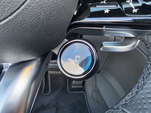 Used 2022 Mercedes-Benz SL 63 AMG 4MATIC image 25