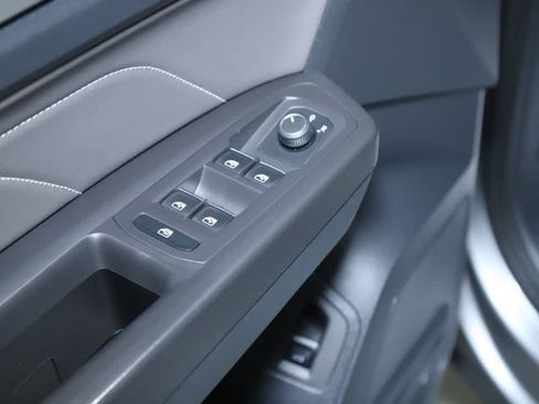 Certified 2023 Volkswagen Atlas SE AWD/4WD image 17