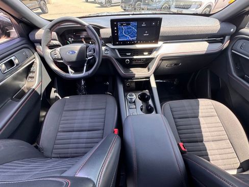 Certified 2025 Ford Explorer ST-Line w/ ST-Line Street Pack AWD/4WD image 27