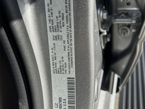 Used 2025 RAM 1500 Laramie w/ Laramie Southwest Edition image 10