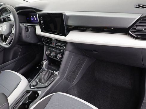 New 2025 Volkswagen Taos S image 19