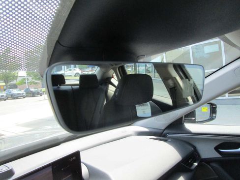 Certified 2025 Acura TLX w/ Technology Package image 24