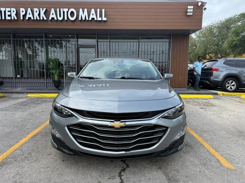 Used 2024 Chevrolet Malibu LT FWD image 2