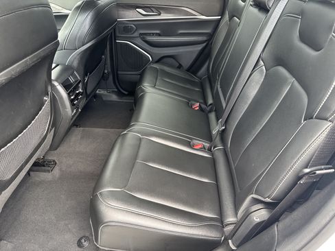 Used 2024 Jeep Grand Cherokee Limited 4xe AWD/4WD image 6