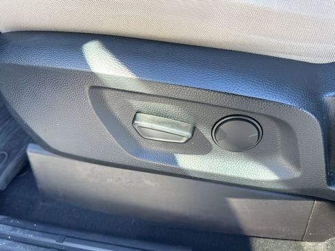 Used 2019 Ford Ranger XLT w/ Equipment Group 302A Luxury image 9