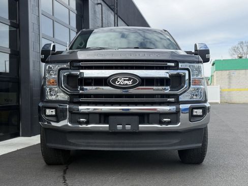 Used 2021 Ford F250 XLT w/ XLT Premium Package image 4