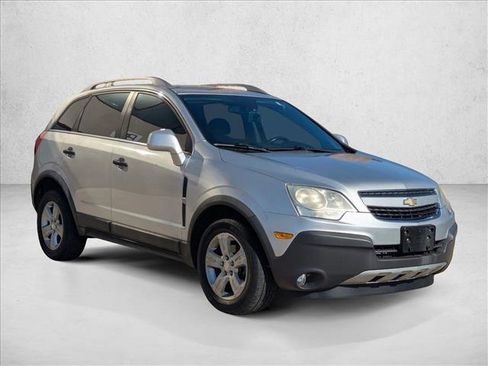 Used 2013 Chevrolet Captiva Sport LS image 3