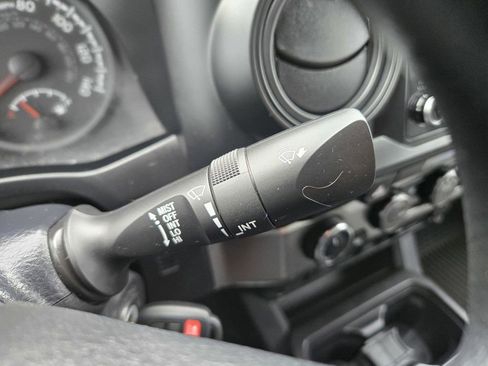 Used 2023 Toyota Tacoma SR image 19