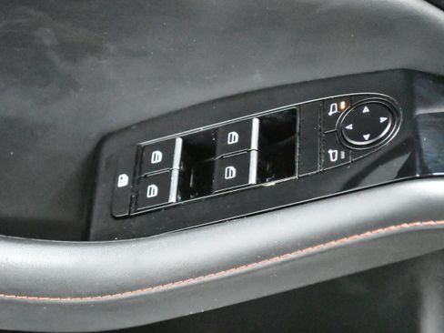 Used 2024 MAZDA MAZDA3 s image 34