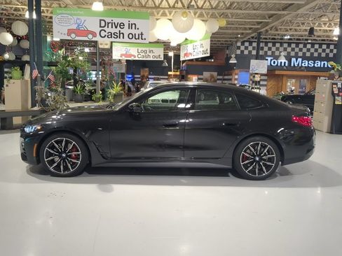Certified 2026 BMW 430i xDrive w/ M Sport Package AWD/4WD image 11