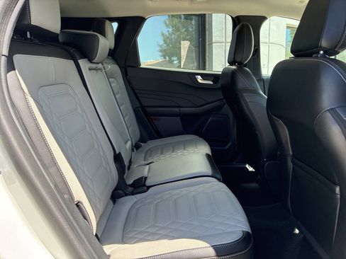 Used 2023 Ford Escape Platinum w/ Premium Technology Package AWD/4WD image 12