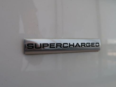 Used 2015 Land Rover Range Rover Supercharged AWD/4WD image 50