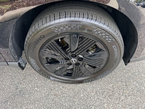 Used 2025 Nissan Murano SV image 13