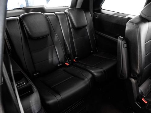 Used 2023 Mercedes-Benz GLS 450 4MATIC w/ AMG Line Exterior image 45