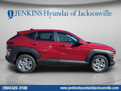 New 2026 Hyundai Kona SE FWD image 2