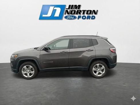 Used 2024 Jeep Compass Latitude AWD/4WD image 6