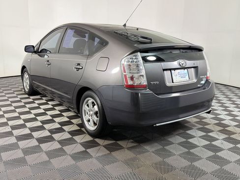 Used 2009 Toyota Prius FWD image 2