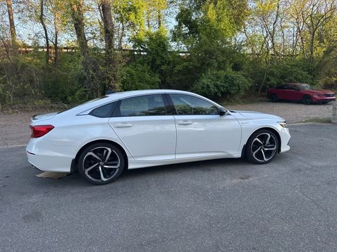 Used 2022 Honda Accord Sport image 19