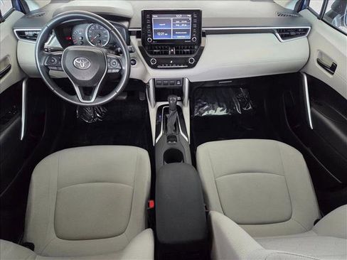 Used 2022 Toyota Corolla Cross LE image 15