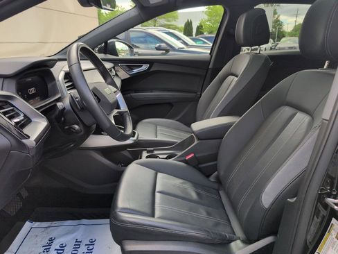 Used 2023 Audi Q4 e-tron Premium Plus w/ Premium Plus RWD image 10