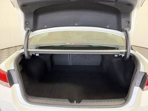 Used 2016 Kia Optima LX image 14