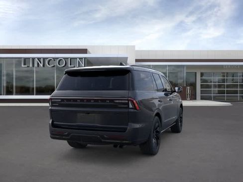 New 2026 Lincoln Navigator Reserve w/ Jet Appearance Package AWD/4WD image 8