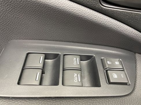 Used 2025 Honda Ridgeline TrailSport image 25