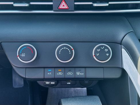 New 2026 Hyundai Elantra SE image 12