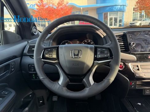 New 2026 Honda Ridgeline Black Edition image 25