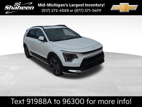 Used 2023 Kia Niro SX Touring FWD image 1