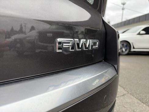 Used 2015 GMC Acadia SLT AWD/4WD image 7