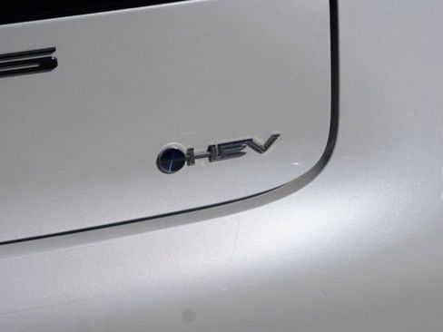 Used 2023 Toyota Prius LE image 9