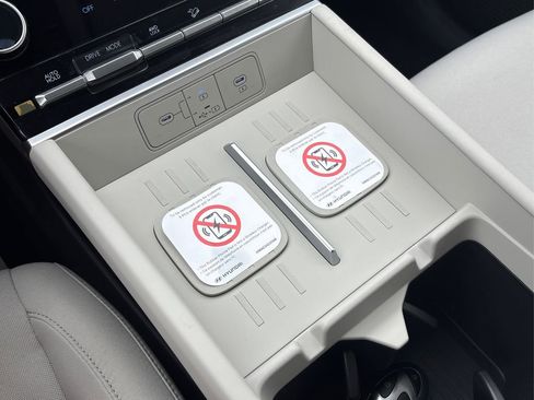 New 2026 Hyundai Santa Fe SE image 25