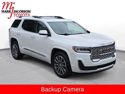 Used 2021 GMC Acadia Denali w/ Denali Technology Package image 4